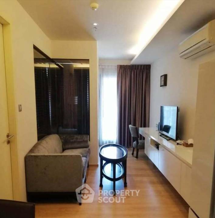 รูป คอนโด 1 ห้องนอน ขาย H สุขุมวิท 43 ชั้น 9 ใกล้ BTS พร้อมพงษ์ (ID 2768968) - รูปที่ 1/5