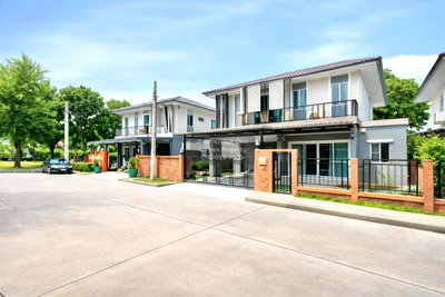 บ้านเดี่ยวให้เช่า : เช่าบ้าน  ภัสสร เพรสทีจ ลุกซ์ พัฒนาการ สวนหลวง เขต สวนหลวง กรุงเทพ CX-150873 ✅ ทักไลน์ @connexproperty ตอบทันที ทีมงานมืออาชีพ ✅