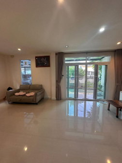 picture house for rent - Magnolia Village - 5/14