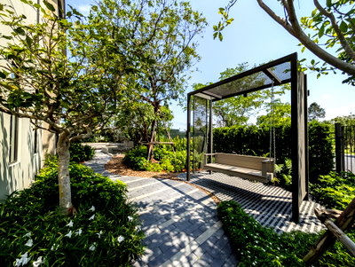 Houses for sale Frost Magical Ice of Siam : Luxury House for Sale East Pattaya Large Land
