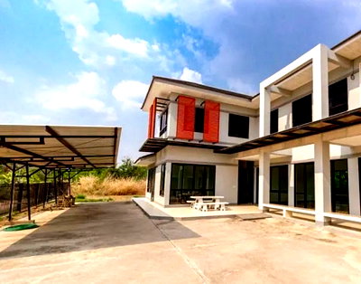 บ้านเดี่ยวให้เช่า : โรงจอดรถพิเศษ 98ตรว.308ตรม 4นอน บิ๊กซี ระยอง 8กม. ทับมา แม็คโคร เซ็นทรัล ระยอง 8กม. ศูนย์ราชการจังหวัดระยอง ให้เช่า คฤหาสน์ 2ชั้น