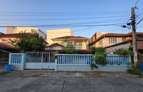 For Sale House , Samrej Ville 5 , Mahasawat , Bang Kruai , Nonthaburi , CX-151226 ✅ Live chat with us ADD LINE @connexproperty ✅