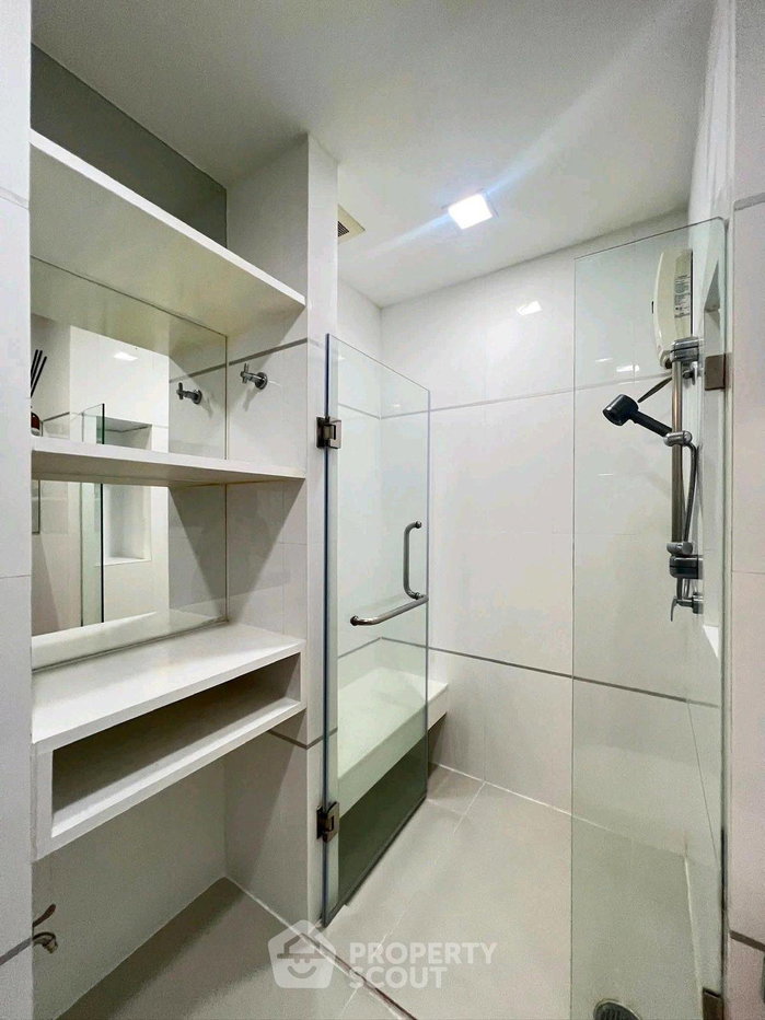 รูป คอนโด 1 ห้องนอน ชั้น 16 ขนาด 37 ตร.ม. ที่ Thru Thonglor ใกล้ MRT (บางกะปิ-ห้วยขวาง) (ID 2346632) - รูปที่ 10/13