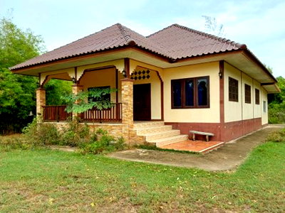 ขายที่ดิน : ที่ดินพร้อมสิ่งปลูกสร้าง 328 ตร.วา อำเภอเมืองนครพนม จังหวัดนครพนม 1.7M