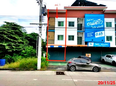 Shophouses for sale Muang Lop Buri Lopburi : SHOP HOUSE 27.9 Sq.w. Muang Lop Buri Lopburi for 5M