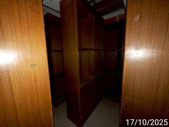 picture OFFICE 30.77 Sq.w. Pom Prap Sattru Phai Bangkok for 3.9M - 7/23