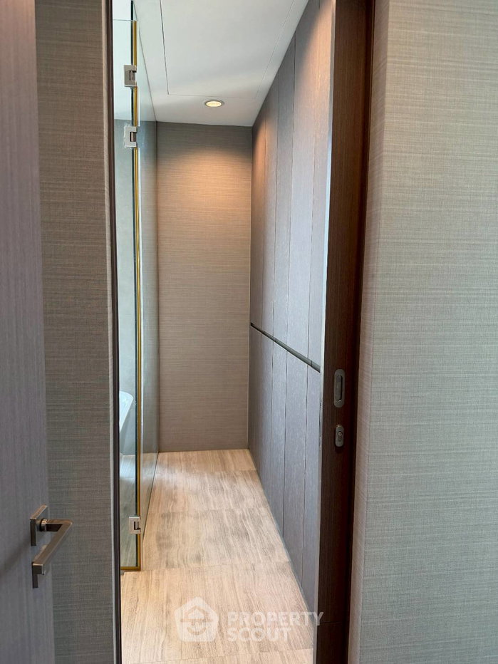 รูป คอนโด 3 ห้องนอน ชั้น 32 ขนาด 97 ตร.ม. The Diplomat Sathorn ใกล้ BTS สураศัก 90 ม. (ID 2789843) - รูปที่ 14/18
