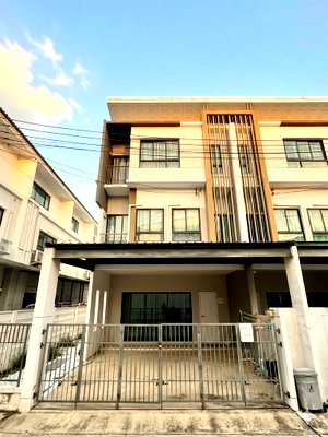 ขายทาวน์โฮม : ขายทาวน์โฮม 3 ชั้น หลังมุม หมู่บ้านพาทิโอ วิภาวดี-สรงประภา ทำเลดี ใกล้ Central แจ้งวัฒนะ 