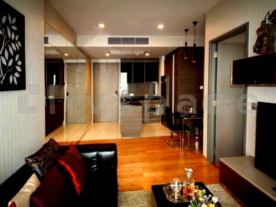 Condos for rent : ▚ LH222ツ FOR RENT: Keyne By Sansiri 1BR 57sqm. 35K ✨ Extra Large Layout, Cool Breeze Direction, Fully Furnished 🏙️