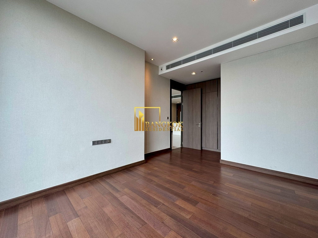 รูป Q Sukhumvit | Superb 3 Bedroom Luxury Condo Next to BTS - BR60504CD - รูปที่ 27/48