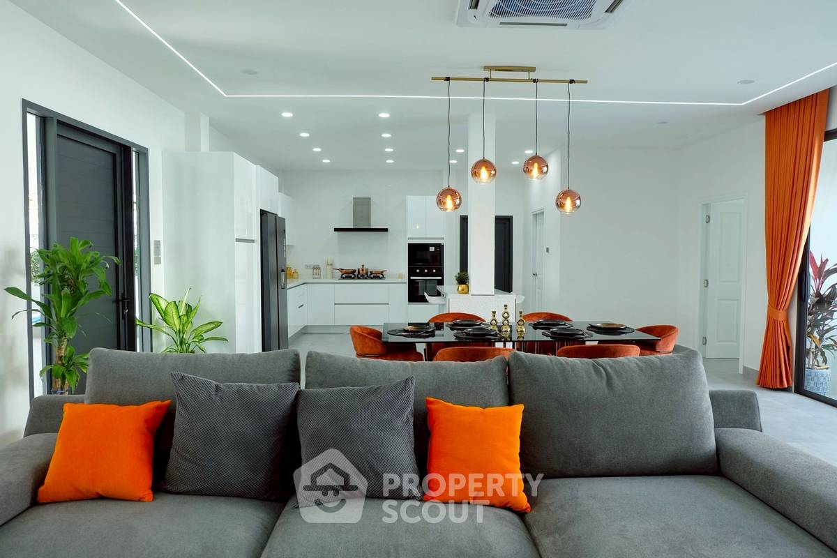 picture Pet-Friendly 3-BR Private Pool Villa (190 Sqm) Fully Renovated (ID 2792071) - 5/25