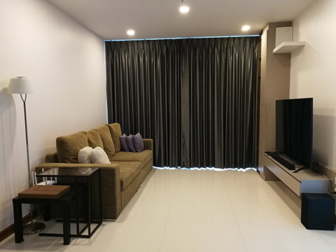 ST496/Corner condo for sale with private garden at Supalai Premier Charoen Nakhon.