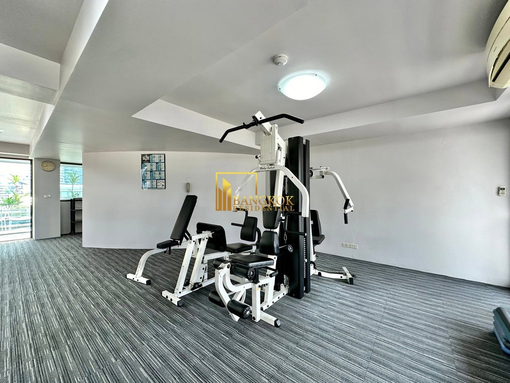 picture Large 3 Bedroom Apartment in Convenient Location - BR0271AP - 34/40