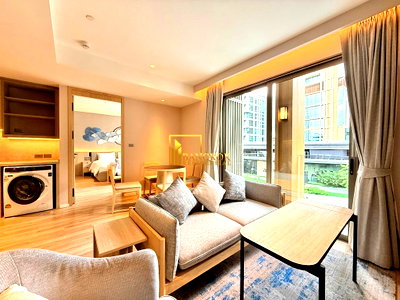 Apartment building for rent Srinakharinwirot University Prasanmit Campus : Premium Quality 2 Bedroom Apartment in Langsuan Area - BR30367SA