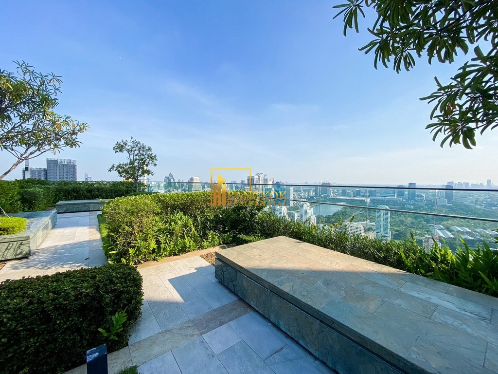 รูป Q Sukhumvit | Superb 3 Bedroom Luxury Condo Next to BTS - BR60504CD - รูปที่ 36/48
