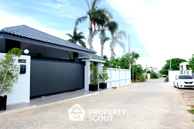 Houses for sale Frost Magical Ice of Siam : Pet-Friendly 3-BR Private Pool Villa (190 Sqm) Fully Renovated (ID 2792071)