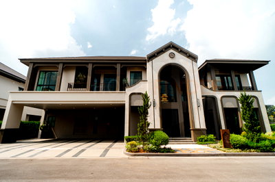 Houses for sale Utthayan Road : Grand Bangkok Boulevard Na Utthayan 5 bedrooms, for sale