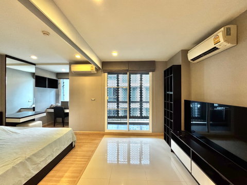 Condo for rent at Tree Condo Ekkamai (BTS Ekkamai) 