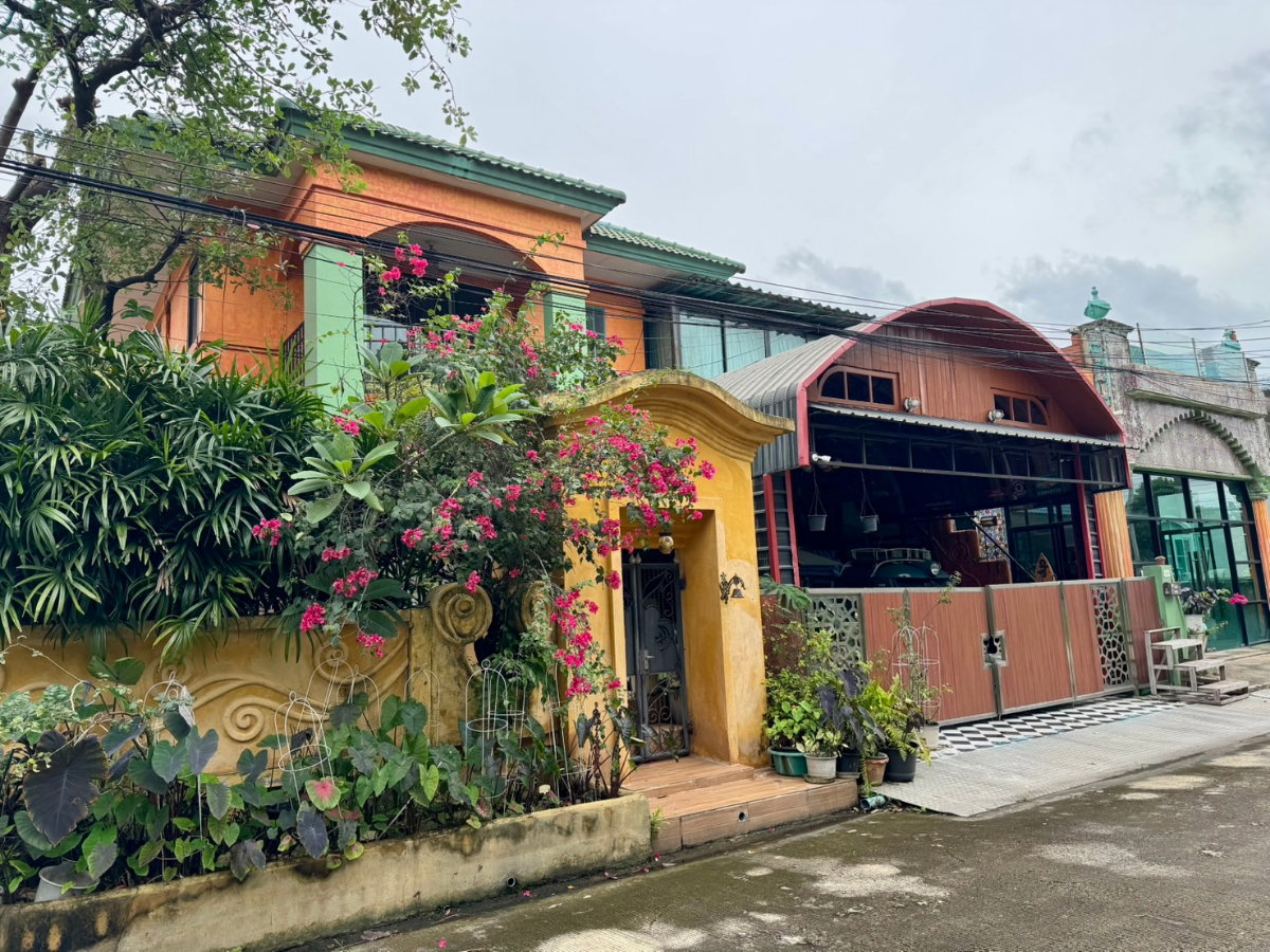 รูป ขายบ้านเดี่ยว หมู่บ้านลลิลกรีนวิลล์ อ่อนนุช-พระราม 9 เนื้อที่ 75 ตรว. 9.9 ล้าน - รูปที่ 2/7