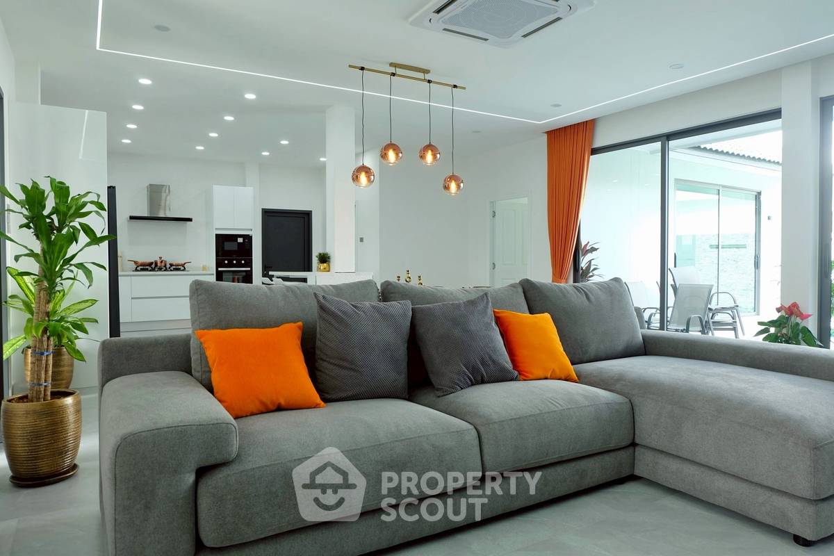 picture Pet-Friendly 3-BR Private Pool Villa (190 Sqm) Fully Renovated (ID 2792071) - 8/25