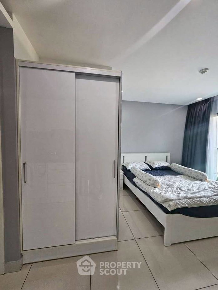 picture 1-BR Condo For Rent, Siam Oriental Plaza, Near Phratamnak (ID 2796434) - 6/17