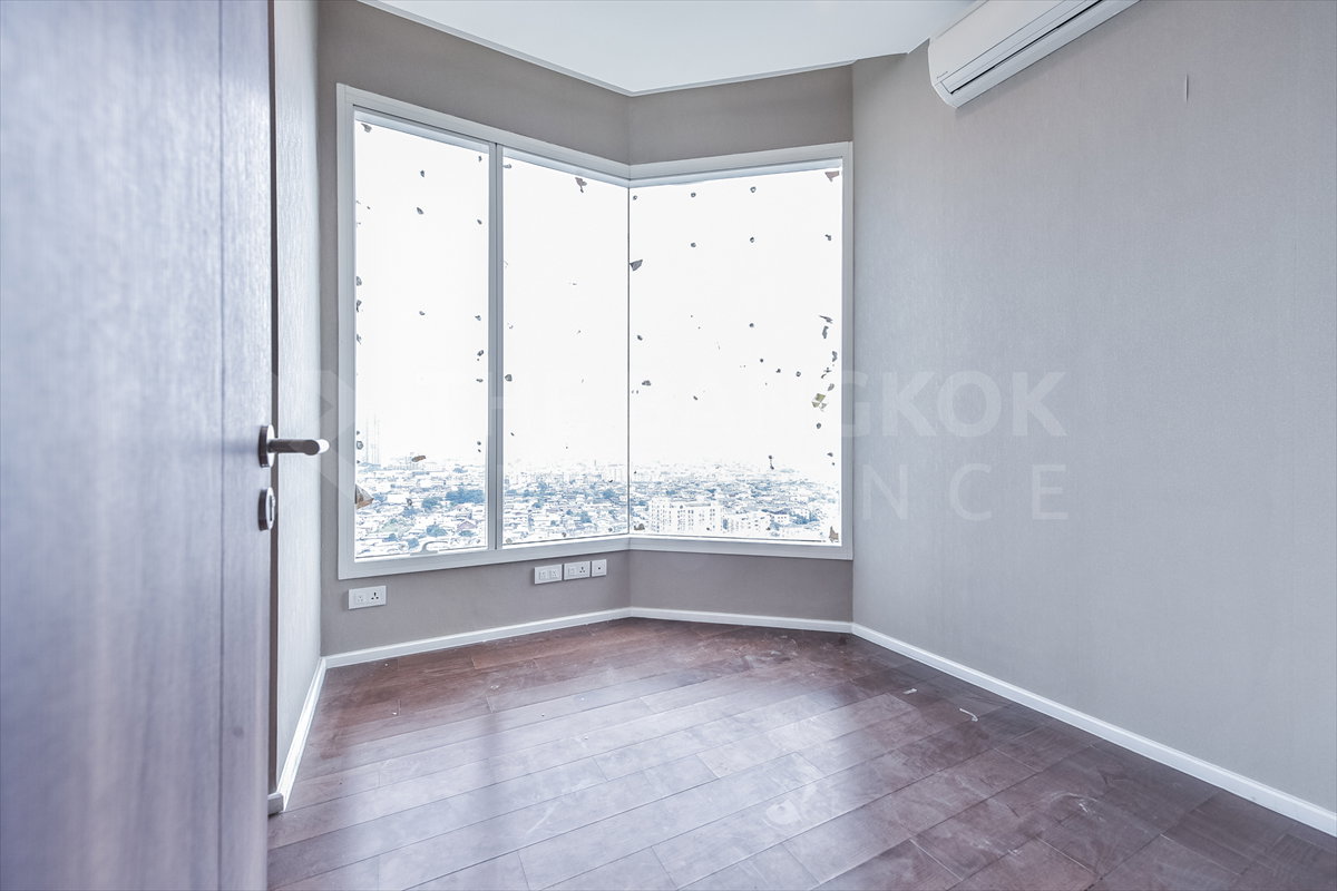 รูป ขายคอนโดหรู Menam Residences ห้องมุม วิวแม่น้ำเจ้าพระยา 🌊ใกล้เอเชียทีค - รูปที่ 5/10