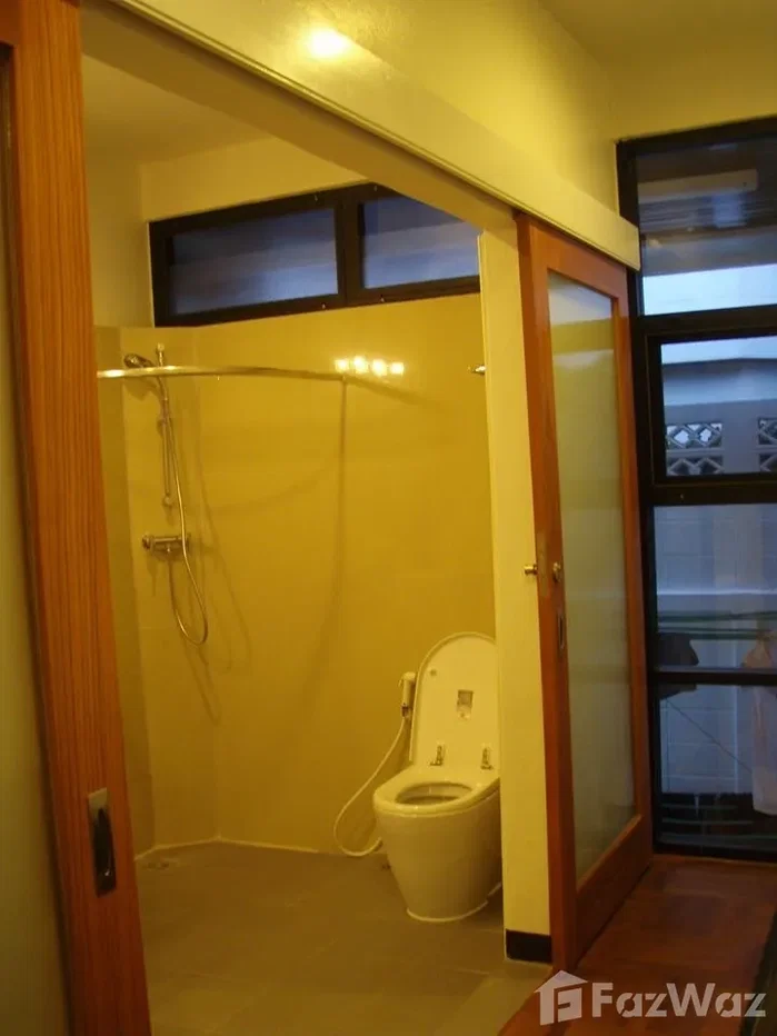 picture 4 Bedroom House for rent in Bang Kapi, Bangkok 1137822 - 9/14