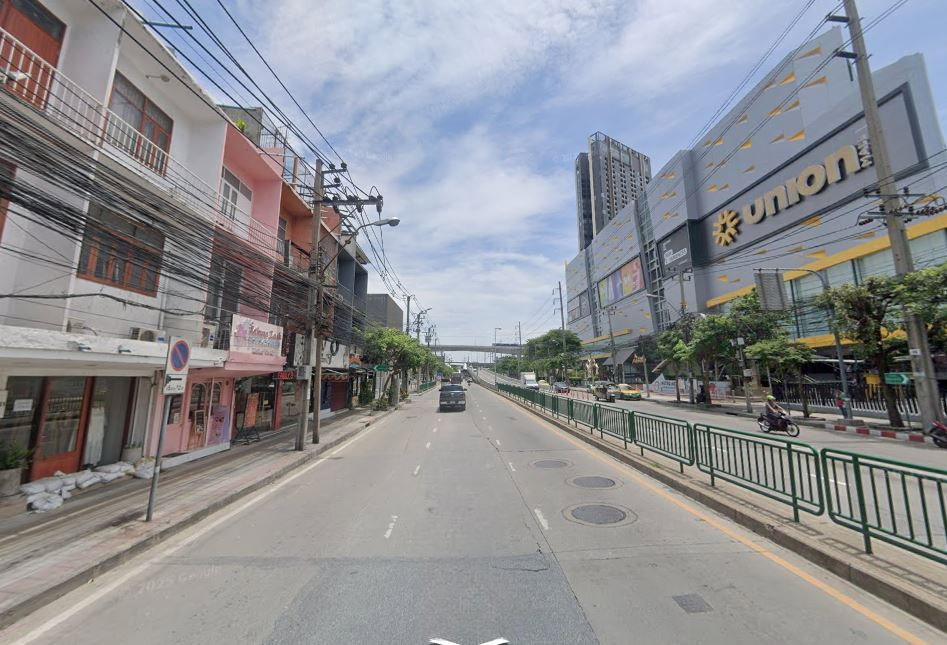 รูป ขายที่ดินพร้อมออฟฟิศ 3 ชั้น ใกล้ MRT พหลโยธิน เพียง 690 เมตร - รูปที่ 1/4
