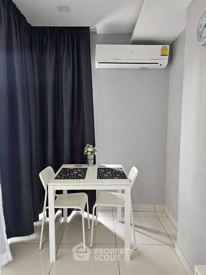 picture 1-BR Condo For Rent, Siam Oriental Plaza, Near Phratamnak (ID 2796434) - 3/17