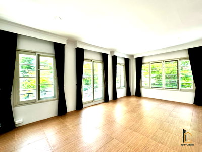 Townhouses for rent Thonburi Vocational College : 🔥For Rent!! 3b3b 45k - Urban Sathorn (Bolero zone) 📞Call 090 919 9898