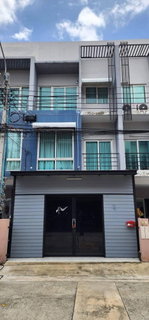 รูปภาพ ให้เช่าทาวน์โฮม3ชั้น กรีนิช รามอินทรา MODERN STYLE ติดถนนใหญ่ รามอินทรา กม.12 #ติดแม็คโครรามอินทรา มี 4 ห้องนอน 3 ห้องน้ำ แอร์3ตัว