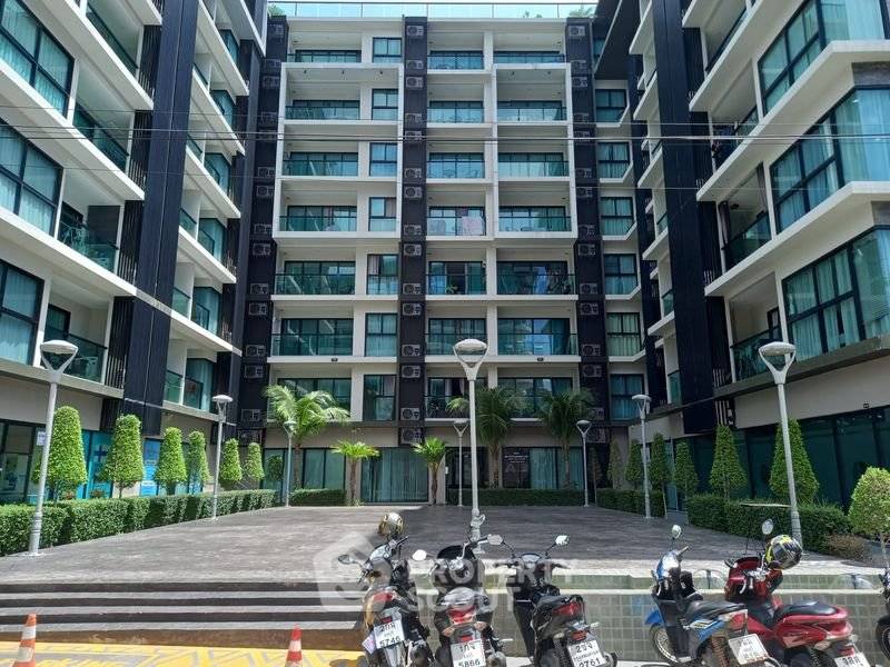 picture 1-BR Condo For Rent, Siam Oriental Plaza, Near Phratamnak (ID 2796434) - 12/17