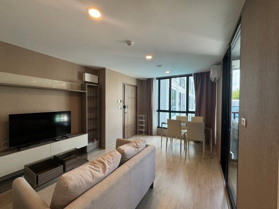รูป ขายคอนโด The Cube Urban Sathon - Chan ห้องใหญ่ วิวสระว่ายน้ำ เฟอร์นิเจอร์และเครื่องใช้ไฟฟ้าครบ ใกล้ Icon Siam-SW003594 - รูปที่ 2/10