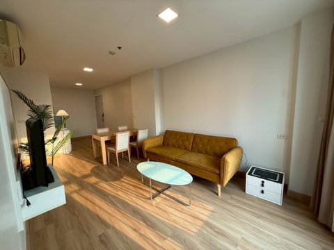 Available for rent!Life Ratchada-Huaikhwang, A Cozy 2 Bedroom with 65sqm. The Best offered price 25K only.