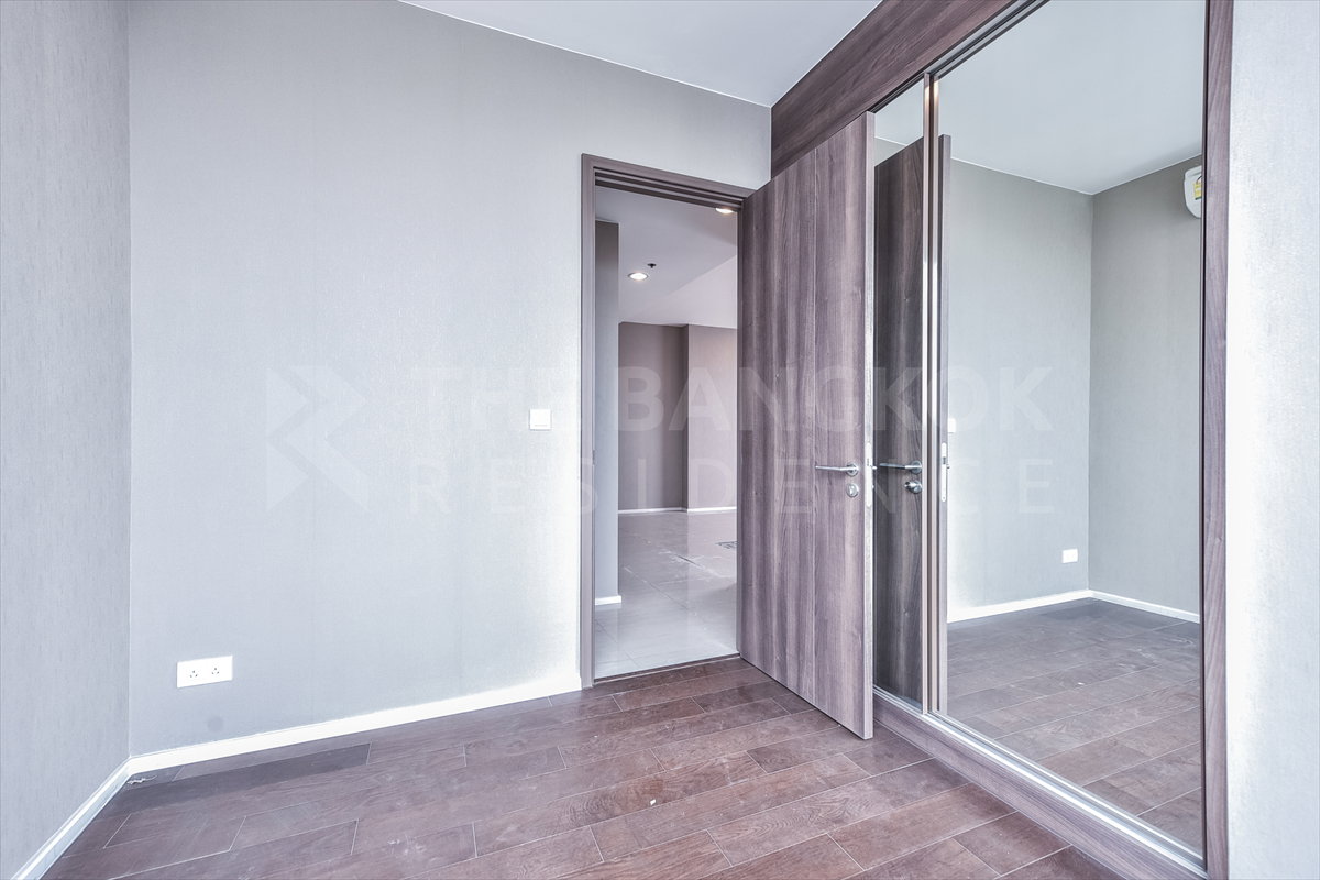 รูป ขายคอนโดหรู Menam Residences ห้องมุม วิวแม่น้ำเจ้าพระยา 🌊ใกล้เอเชียทีค - รูปที่ 6/10