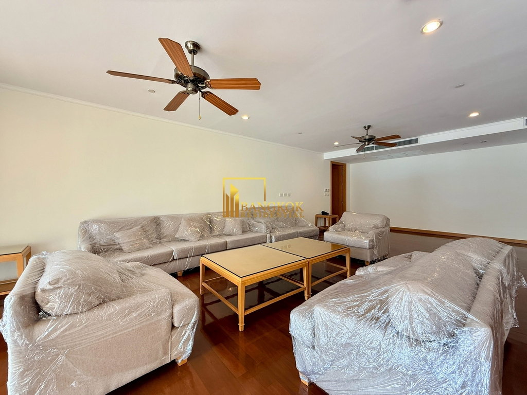 รูป Impressive 4 Bedroom Apartment For Rent in Phrom Phong - BR0262AP - รูปที่ 9/57