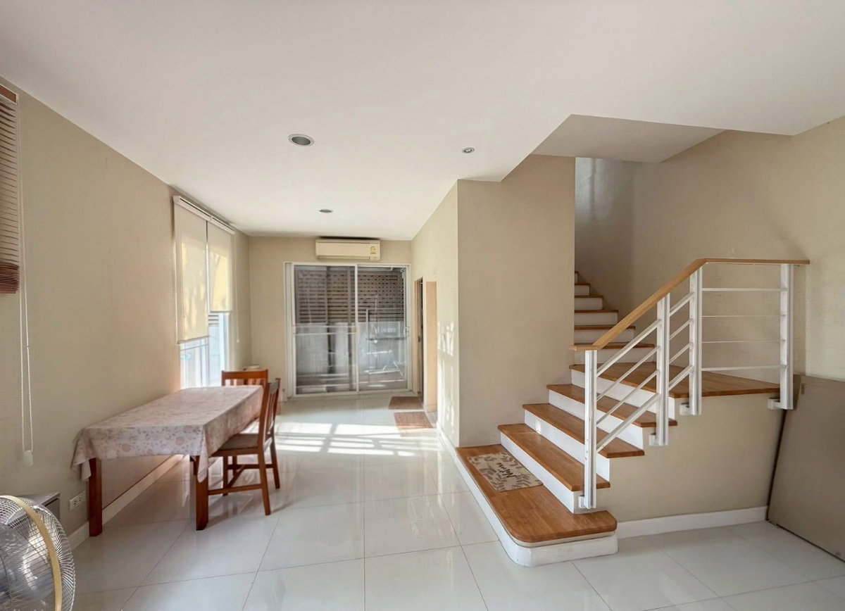 รูป 🏡✨ ทาวน์โฮม 3 ชั้น หลังมุม บ้านกลางเมือง เกษตร–นวมินทร์ (ซอยนวมินทร์ 70) 3 ห้องนอน 3 ห้องน้ำ พร้อมอยู่ - รูปที่ 9/16