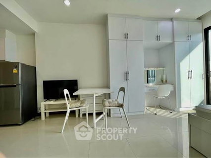 คอนโด 1 ห้องนอน ชั้น 21 ขนาด 33 ตร.ม. ศุภาลัย พรีเมียร์ แอท อโศก ใกล้ MRT เพชรบุรี 200 ม. (ID 2798249)