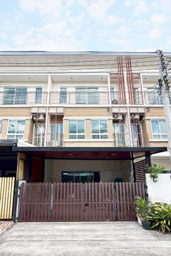 ขายทาวน์โฮม - Villette City พัฒนาการ 38 เนื้อที่ 22 ตารางวา 3 ห้องนอน 3 ห้องน้ำ ตกแต่งพร้อมอยู่