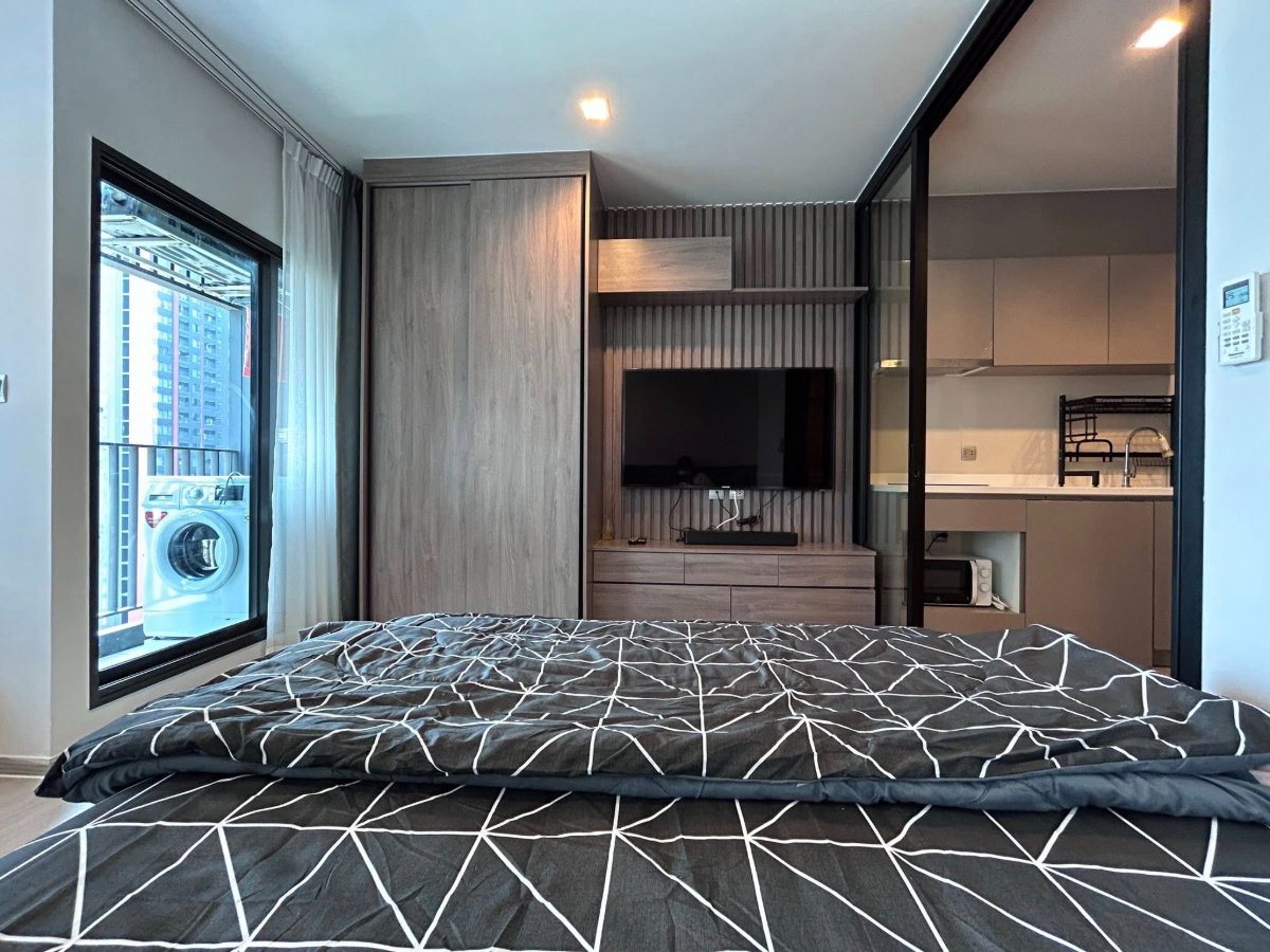 รูป ให้เช่า Life Asoke rama9 ห้องบิวท์อิน แต่งสวย ชั้นสูง ตกแต่งครบ พร้อมเข้าอยู่ ใกล้รถไฟฟ้า MRTพระราม9 AirportLinkมักกะสัน -RW007863 - รูปที่ 5/12
