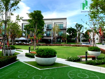 Townhouses for rent : For Rent: Townhome at Baan Klang Muang Onnut–Srinakarin, Near Si Nut MRT Station (SPSSR170)