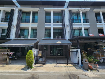 รูปภาพ Townhouse for Rent, Baan Klang Muang Ramkhamhaeng 39, Fully Furnished