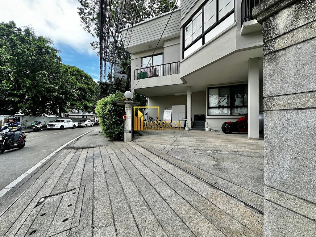 รูป SW 38 Place | Spacious 4 Bed House in Compound in Thonglor - BR2134CD - รูปที่ 16/16