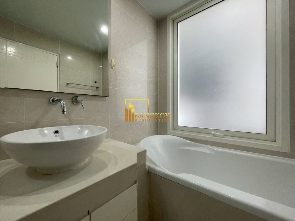 picture Baan Siri 24 | Spacious 2 Bedroom Condo in Phrom Phong - BR19433CD - 16/34