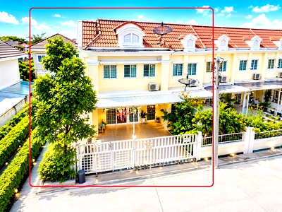 เช่าทาวน์โฮม รร.แย้มจาดวิชชานุสรณ์  : นวมินทร์ 161-165 เลียบด่วนรามอินทรา ทาวน์โฮม 2 ชั้น หลังมุม กว้าง 5.5 เมตร 3นอน นวลจันทร์54-58 2 น้ำ 32ตร.วา.380 ตร.ม. พร้อมเฟอร์ฯ