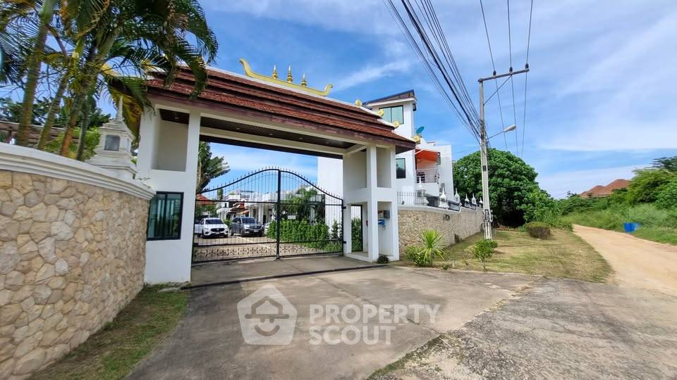 รูป ทาวน์เฮาส์ 2 ห้องนอน สวนรวมสัตว์เลี้ยงได้ โครงการ Sunrise Villa Resort ใกล้พัทยา (ID 2799988) - รูปที่ 16/16