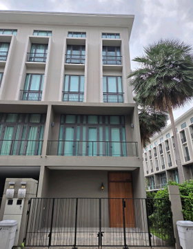 ✨For rent TownHouse PATIO RATCHAYOTHIN ✨LineID: @Propvel (with @ in front)✨
