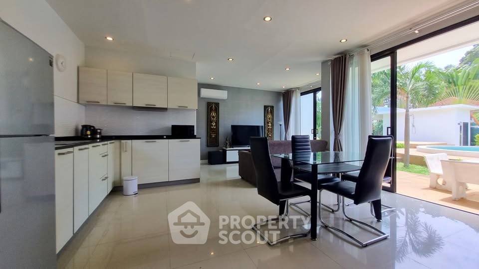 รูป ทาวน์เฮาส์ 2 ห้องนอน สวนรวมสัตว์เลี้ยงได้ โครงการ Sunrise Villa Resort ใกล้พัทยา (ID 2799988) - รูปที่ 3/16