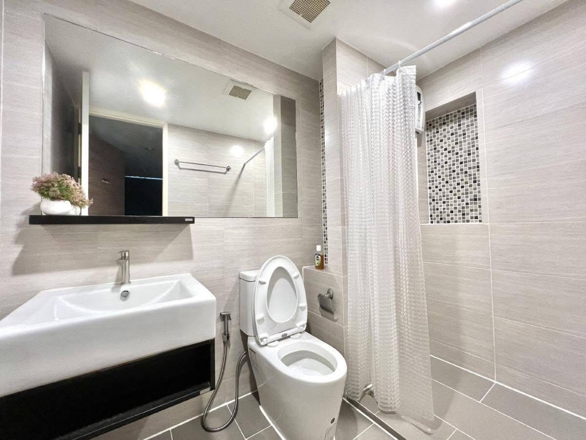 picture Living Nest                    Ramkhamhaeng  - 10/14