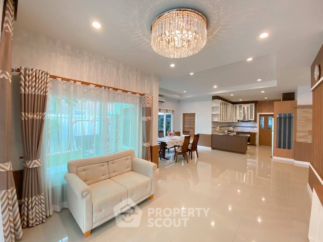 รูป วิลล่า 4 ห้องนอน Dee Place พัทยา เลี้ยงสัตว์ได้ (ID 2103625) - รูปที่ 11/20